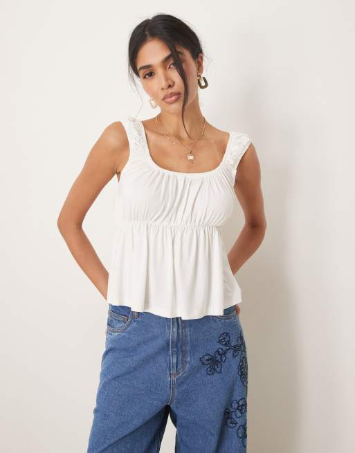 Top color marfil de tirantes estilo babydoll de ASOS DESIGN