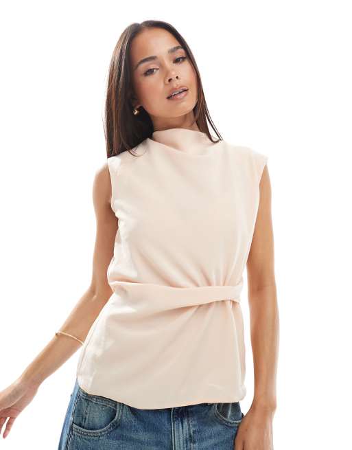 Top color melocotón sin mangas con cuello desbocado y detalle retorcido en la cintura de ASOS DESIGN