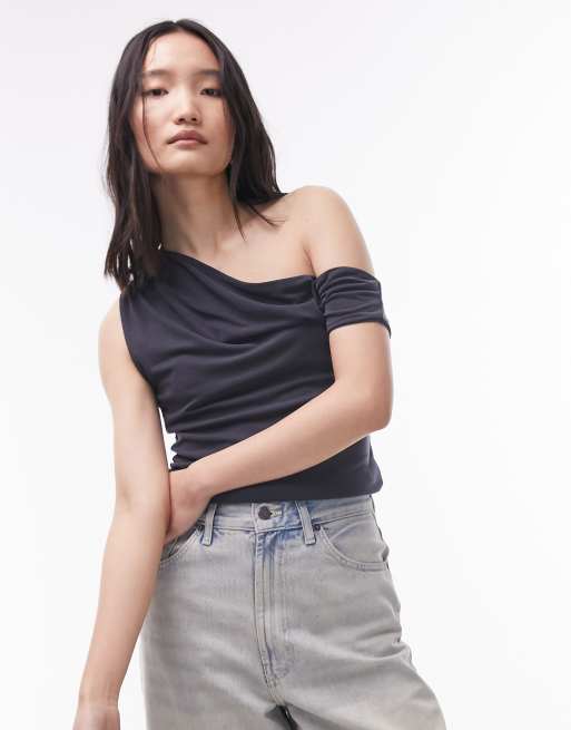 Top color pizarra con hombro caído de cupro de Topshop