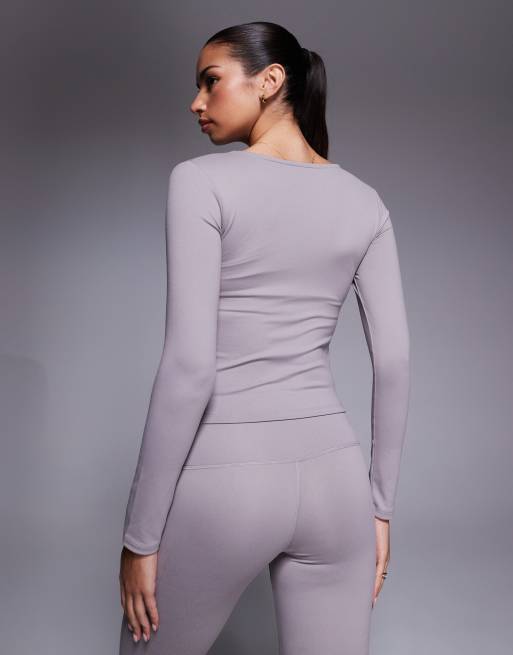 Top color visón de manga larga con cuello cuadrado de tejido suave de 4505, 3 de 4