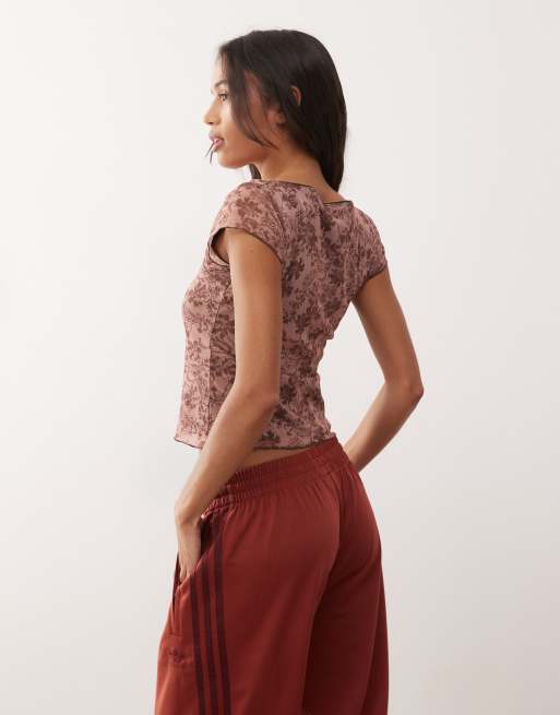 Top con escote cuadrado y estampado de cachemir de malla de Reclaimed Vintage, 4 de 4