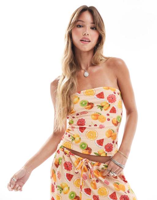 Top con escote palabra de honor y estampado de naranjas de tejido texturizado de ASOS DESIGN (parte de un conjunto)