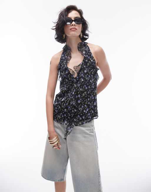 Top con estampado de florecitas azules, cuello halter y volantes de Topshop