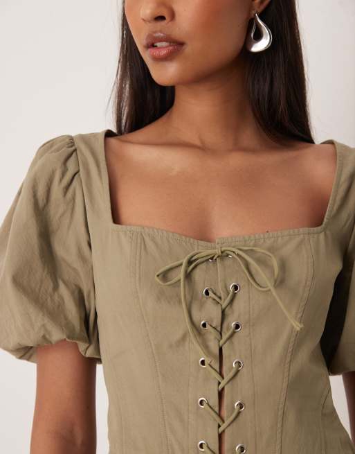 Top corsetero verde oliva de estilo mesonera de algodón puro de Gina Tricot, 3 de 4