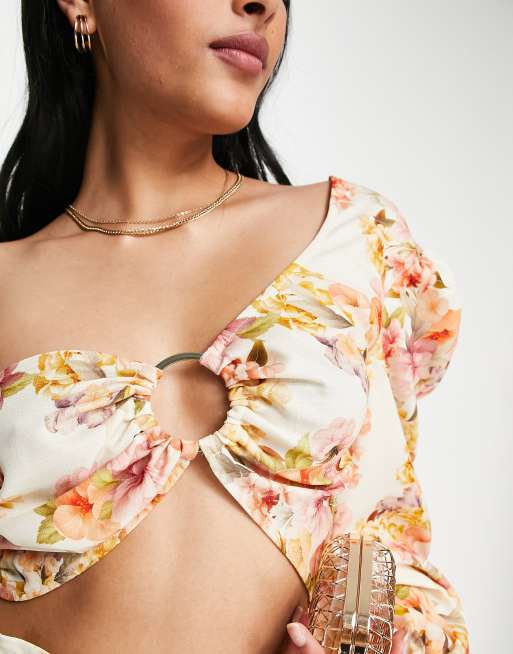 Top corto asimétrico con detalle de anilla y estampado floral de ASOS DESIGN (parte de un conjunto), 3 de 4