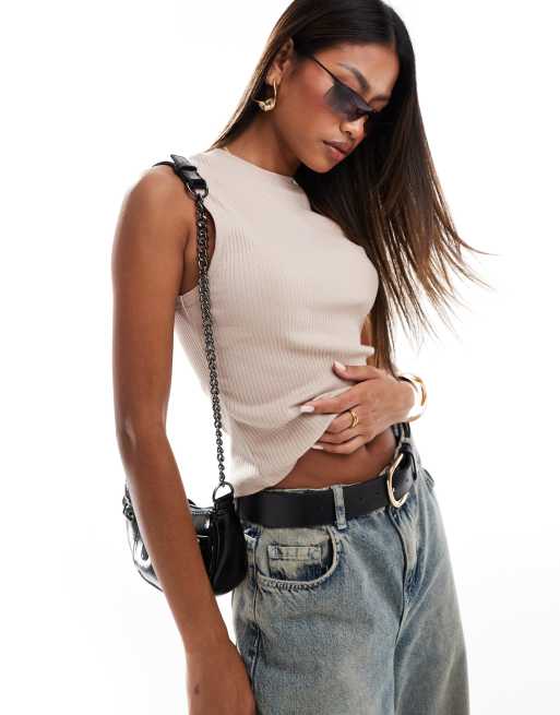 Top corto beis sin mangas de River Island