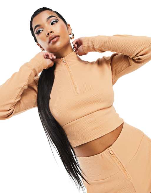 Top corto color arena con cremallera de ASYOU (parte de un conjunto)