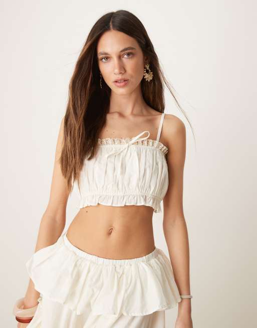 Top corto color crudo con volante y diseño estilo campero de algodón de ASOS DESIGN (parte de un conjunto)
