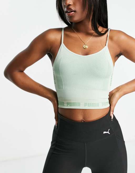 Top corto color salvia sin costuras Evoknit de PUMA Training