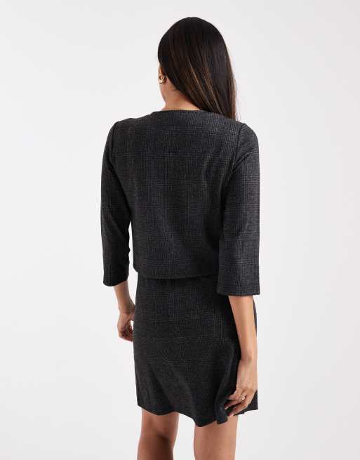 Top corto gris a cuadros con botones delanteros de punto de Mamalicious Maternity (parte de un conjunto), 2 de 4