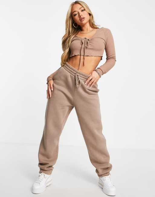 Top corto marrón con abertura vertical de canalé de Missguided, 4 de 4