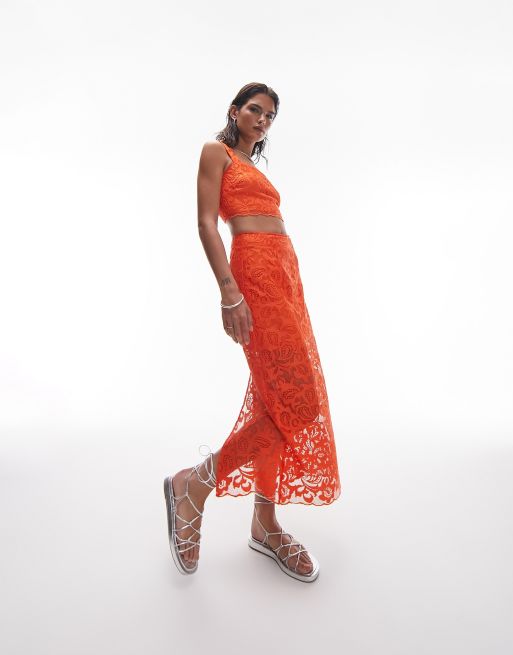 Top corto naranja con detalle de encaje de Topshop (parte de un conjunto), 2 de 4