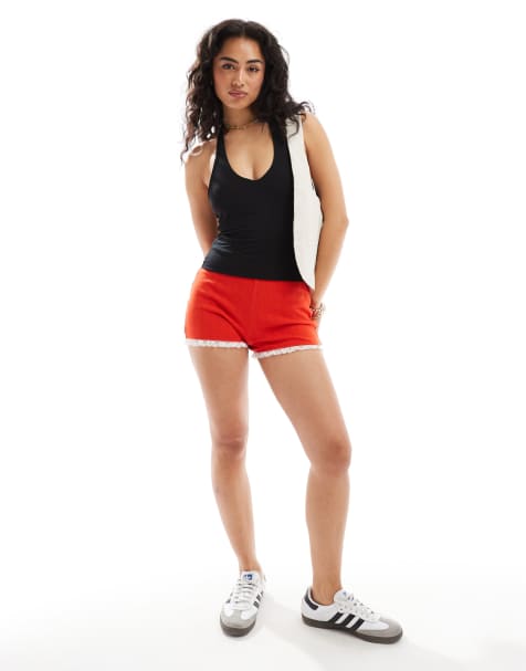 Top corto negro con cuello halter de Cotton On - view 1