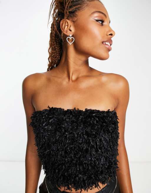 Top corto negro palabra de honor de punto mullido de New Look