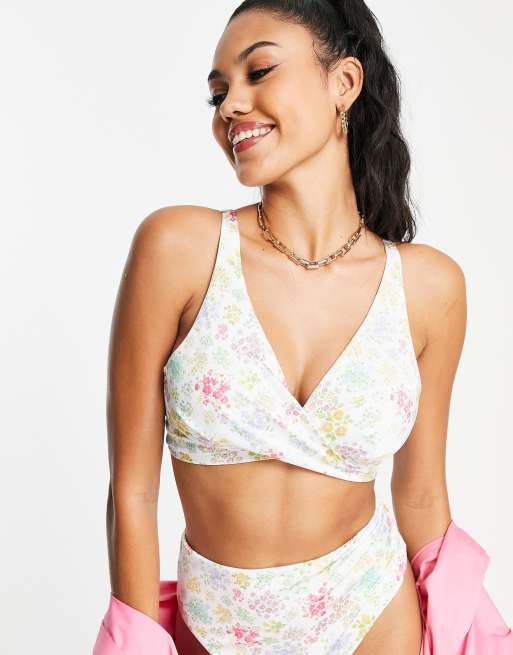 Top de bikini de copas grandes cruzado con aros y estampado de florecitas Mix & Match de ASOS DESIGN, 4 de 4