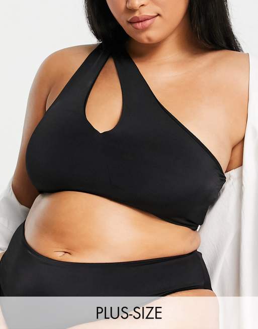 Top de bikini negro asimétrico con abertura oblicua Izzy de We Are We Wear Plus 