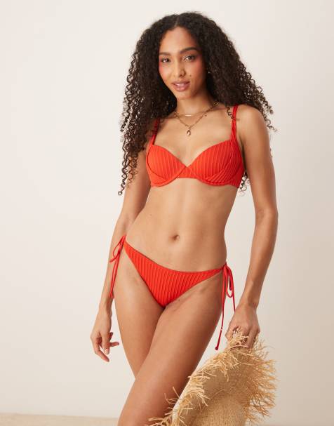 Top de bikini rojo con aros y relleno de canalé Riddy de ASOS DESIGN - view 1