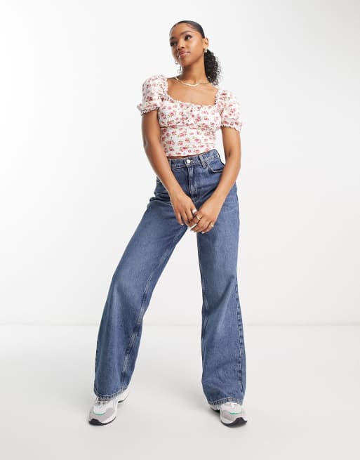Top de estilo mesonera con estampado floral y cordones de Miss Selfridge , 3 de 4