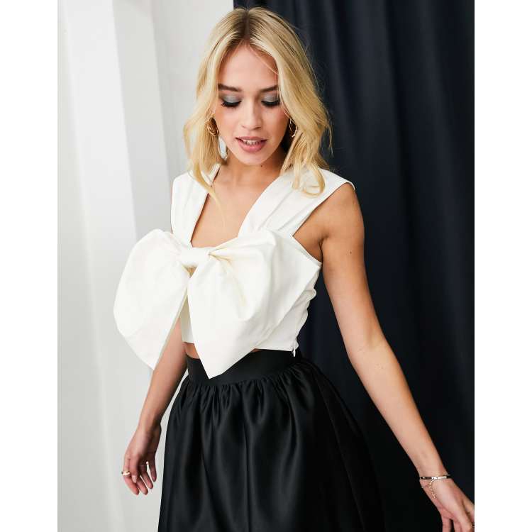 Top de fiesta color crema para ocasiones especiales con lazo delantero Going Out de ASOS DESIGN