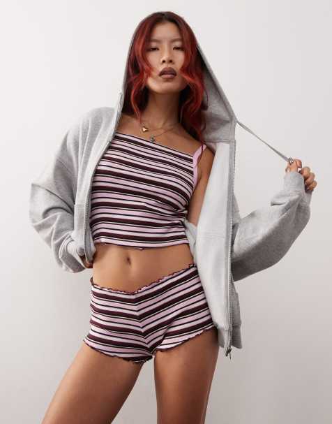 Top de pijama a rayas rosas de tirantes con bordes de volantes de canalé Mix & Match de Monki - view 1