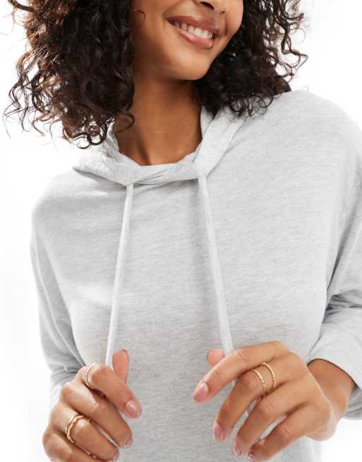 Top de pijama gris de manga larga con capucha de tejido muy suave de Cotton On, 2 de 4