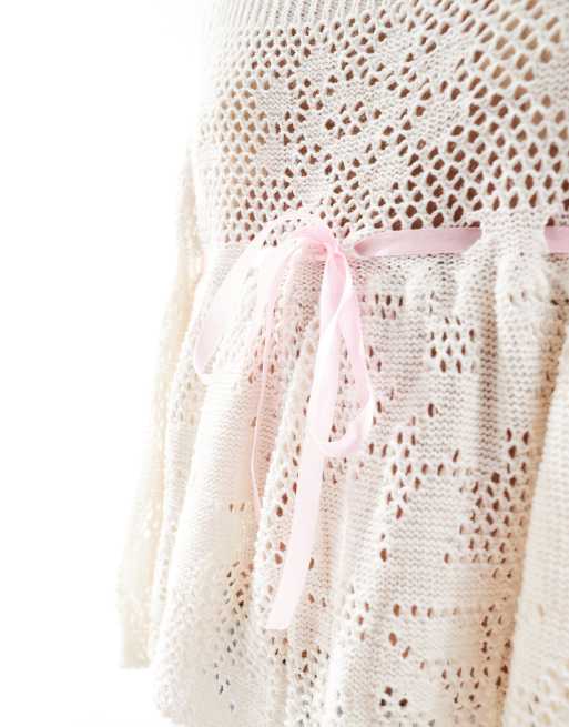 Top de punto con sobrefalda y detalle de lazo de Miss Selfridge, 3 de 4