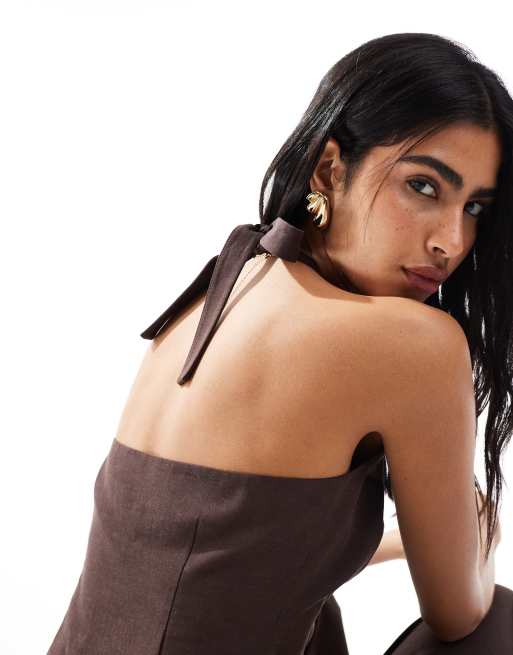Top de sastre marrón chocolate con cuello halter de mezcla de lino de ASOS DESIGN, 3 de 4