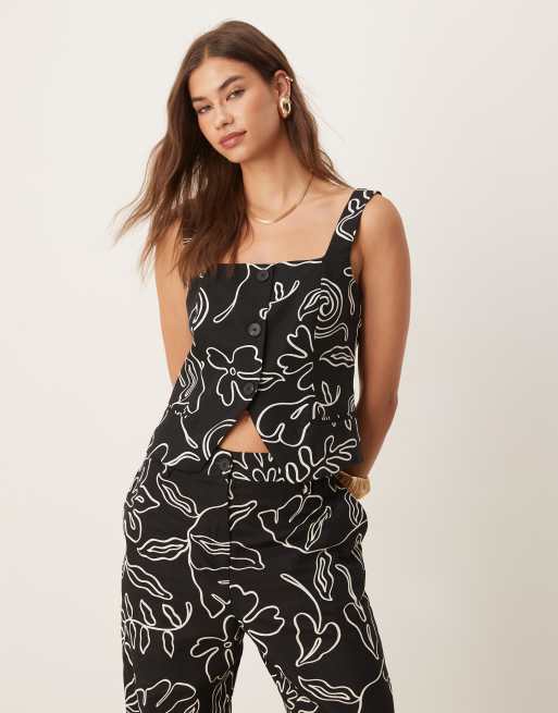 Top de sastre monocromático con estampado de dibujos y cuello cuadrado de algodón de Mango (parte de un conjunto) 