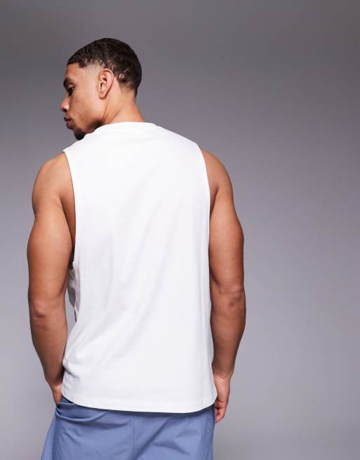 Top deportivo blanco sin mangas de algodón con sisas caídas y acabado de secado rápido Icon de 4505, 4 de 4