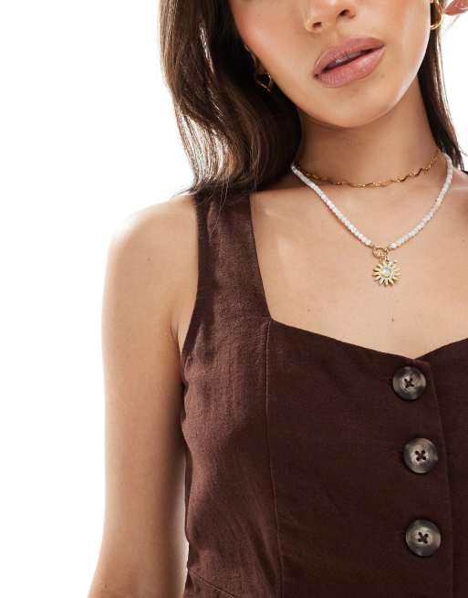 Top elegante marrón oscuro con sobrefalda de lino de New Look, 3 de 4