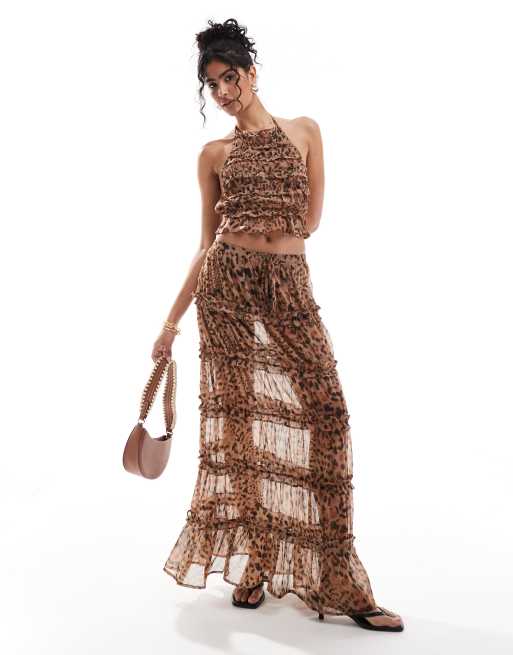 Top escalonado con estampado de leopardo, espalda abierta y volantes de ASOS DESIGN (parte de un conjunto), 2 de 4