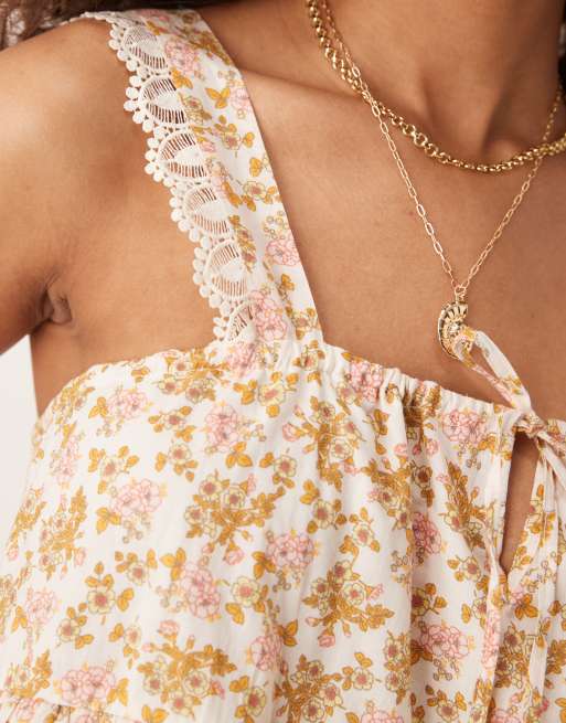 Top escalonado de tirantes con estampado floral y ribete de encaje de ASOS DESIGN, 3 de 4