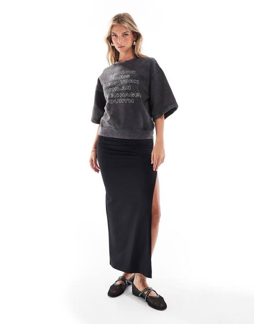 Top gris carbón de corte cuadrado con estampado de ciudades de la Fashion Week de 4th & Reckless, 2 de 4
