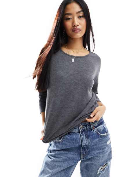 Top gris carbón melange con mangas 3/4 y cuello ancho de ONLY - view 1