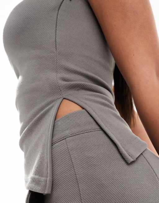 Top gris carbón sin tirantes con laterales fruncidos de ASOS DESIGN (parte de un conjunto), 3 de 4