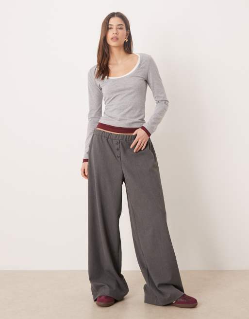 Top gris con cuello ancho y diseño de doble capa de ASOS DESIGN, 2 de 4