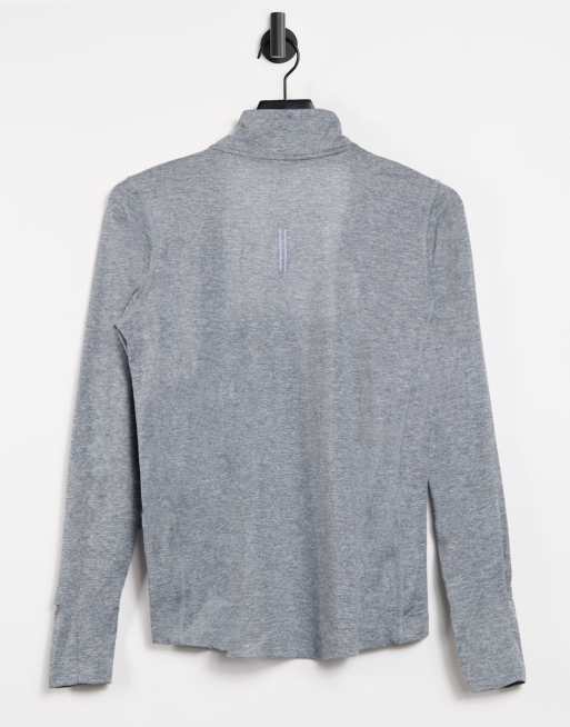 Top gris con media cremallera Element de Nike Running, 2 de 4