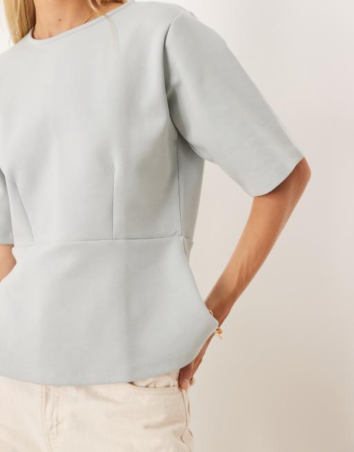 Top gris de corte cuadrado suelto con sobrefalda de ASOS DESIGN (parte de un conjunto), 3 de 4
