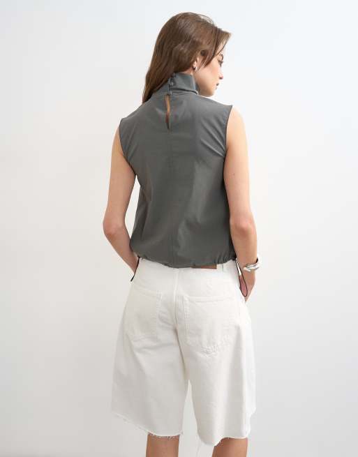 Top gris pizarra con bajo alzado y cordón ajustable de tejido efecto técnico de Topshop, 4 de 4
