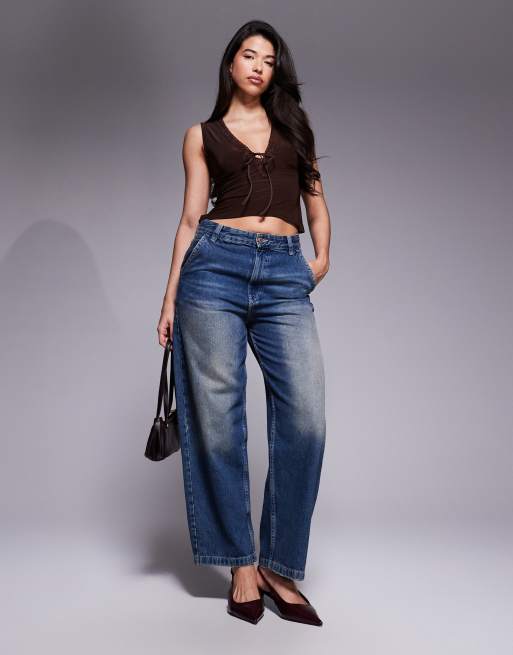 Top marrón ceñido con ribetes de encaje y detalle de lazada de ASOS DESIGN, 2 de 4