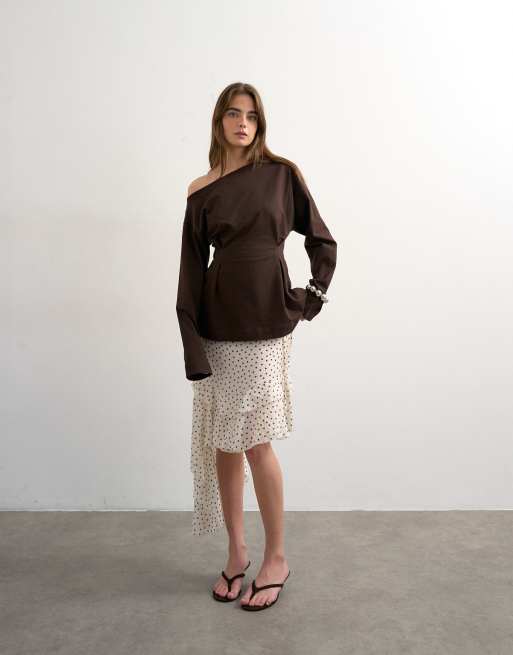 Top marrón chocolate con escote Bardot y cintura ceñida de Topshop, 4 de 4