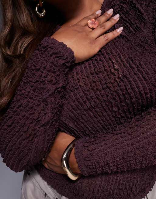 Top marrón chocolate de manga larga con volante de tejido texturizado de ASOS DESIGN Curve, 3 de 4