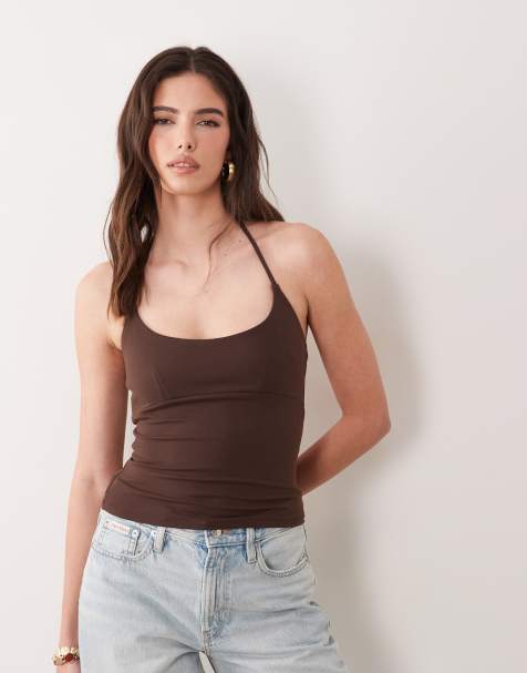 Top marrón chocolate liso con cuello halter Dylan de Supre - view 1
