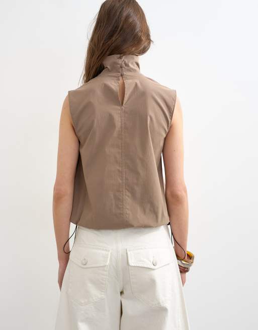 Top marrón moca con bajo alzado y cordón ajustable de tejido efecto técnico de Topshop, 4 de 4
