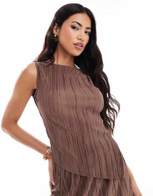 Top marrón plisado y asimétrico con cuello barco de ASOS DESIGN (parte de un conjunto)
