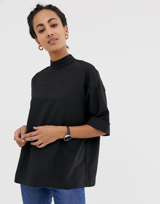 Top minimalista y extragrande de ASOS DESIGN