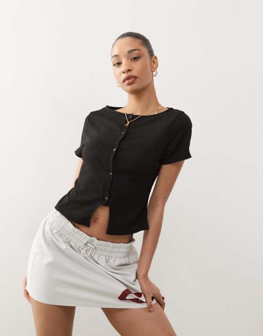 Top negro abotonado con cuello barco de tejido texturizado de Reclaimed Vintage