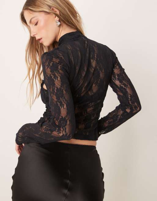 Top negro con cuello subido, aberturas y detalle de botones de encaje de ASOS DESIGN, 4 de 4