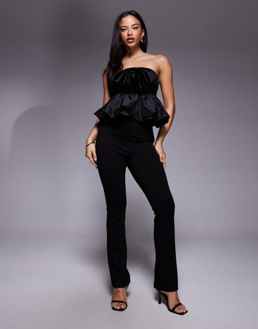 Top negro con escote Bardot y lazo de terciopelo de New Look, 2 de 4