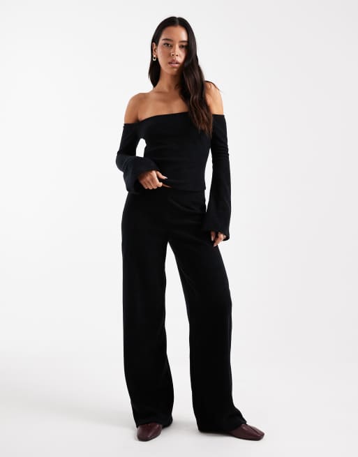 Top negro con escote Bardot y mangas acampanadas de canalé cepillado de ASOS DESIGN (parte de un conjunto), 3 de 4